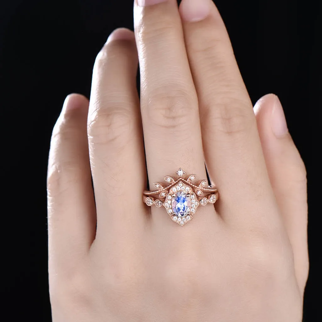 14K/18K Gold Oval Cut Vintage Moonstone Diamond Halo Engagement Ring Set
