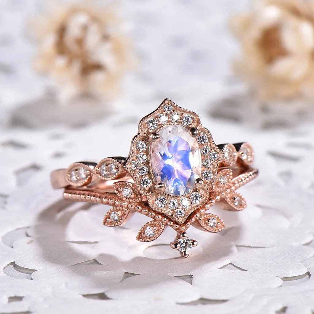 14K/18K Gold Oval Cut Vintage Moonstone Diamond Halo Engagement Ring Set