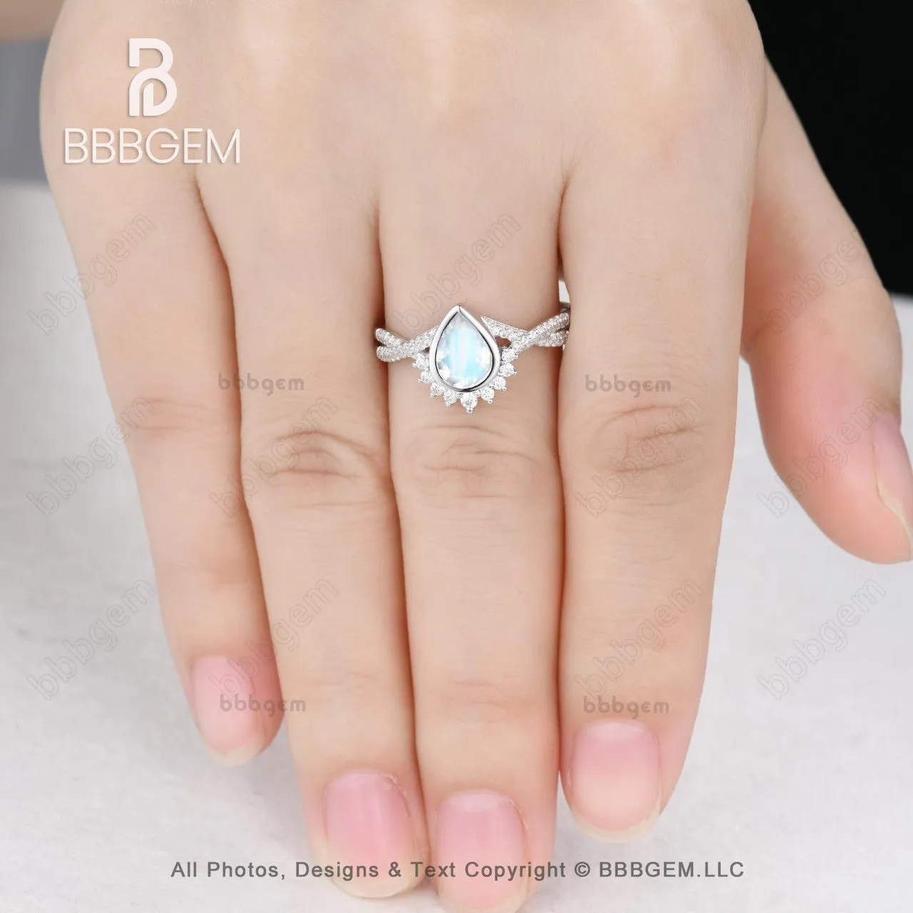 14K/18K Vintage Pear Shaped  Moonstone Engagement Ring Twisted Band Engagement Ring