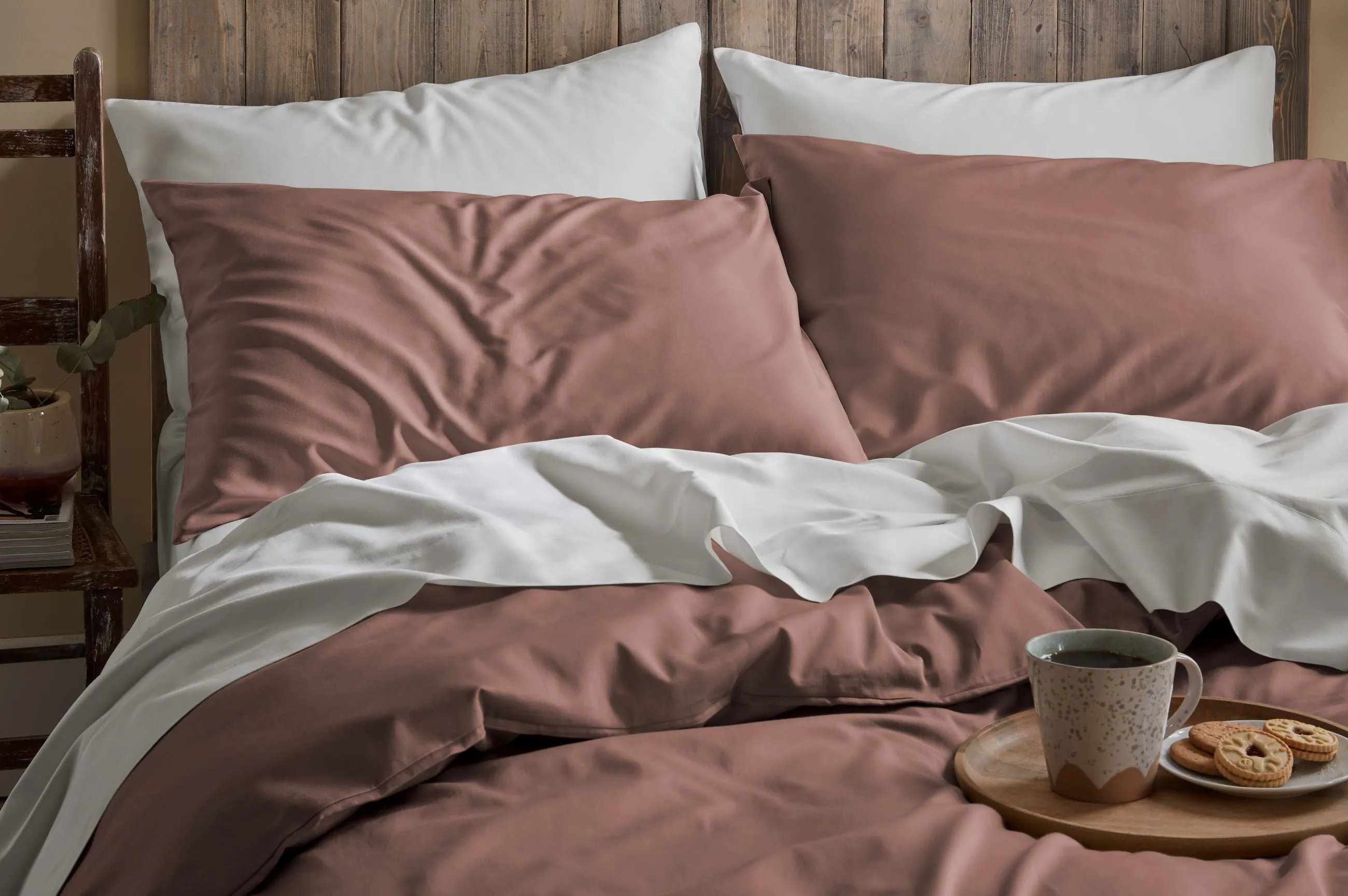 Earthy Pink Duvet Cover Set: 1 Duvet Cover & 2 Pillow Cases, 100% Organic Cotton