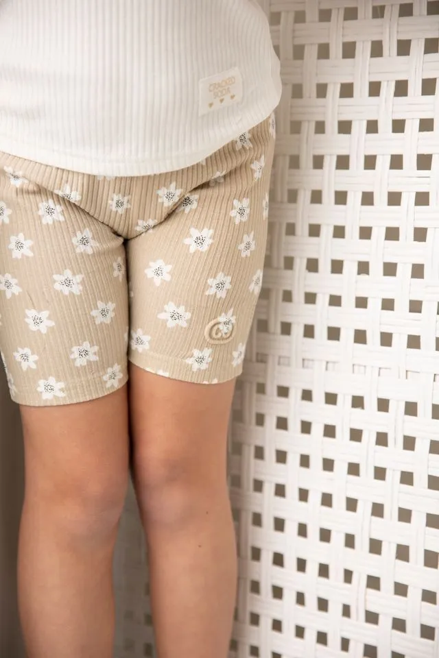 Ellie Embossed Shorts - Beige Print