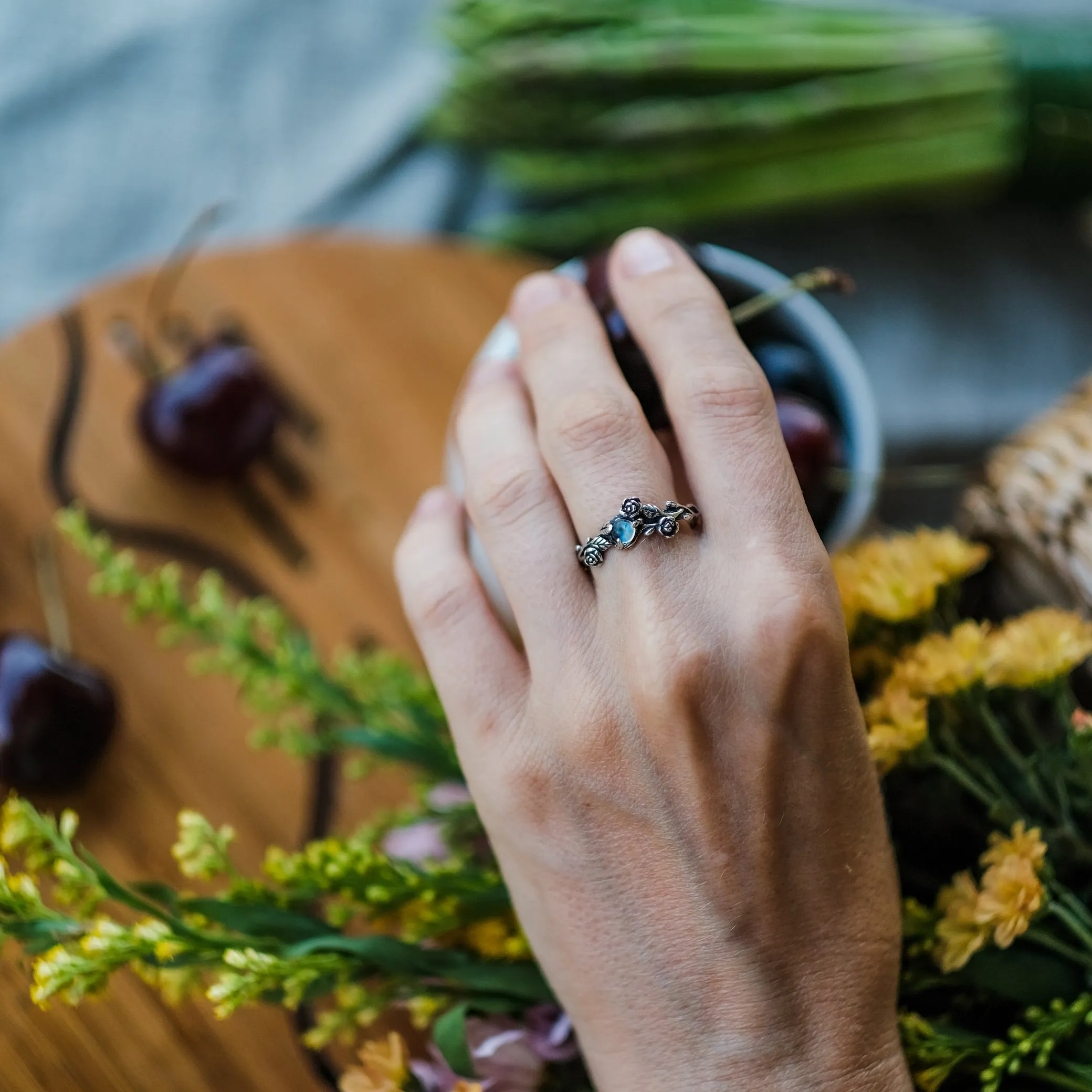 Engagement Moonstone Ring "Estée"