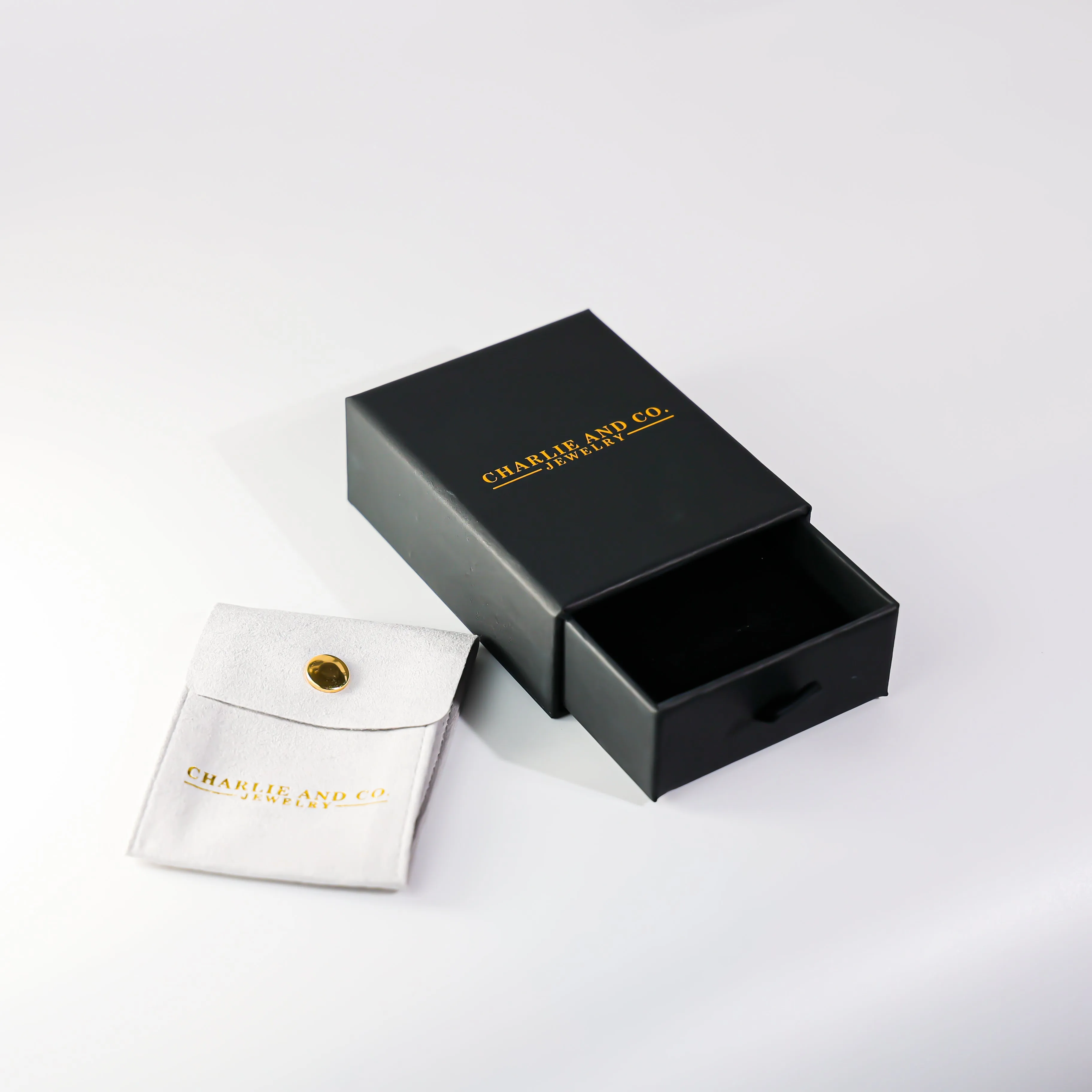 Gold Letter W Pendants | A-Z Gold Pendants