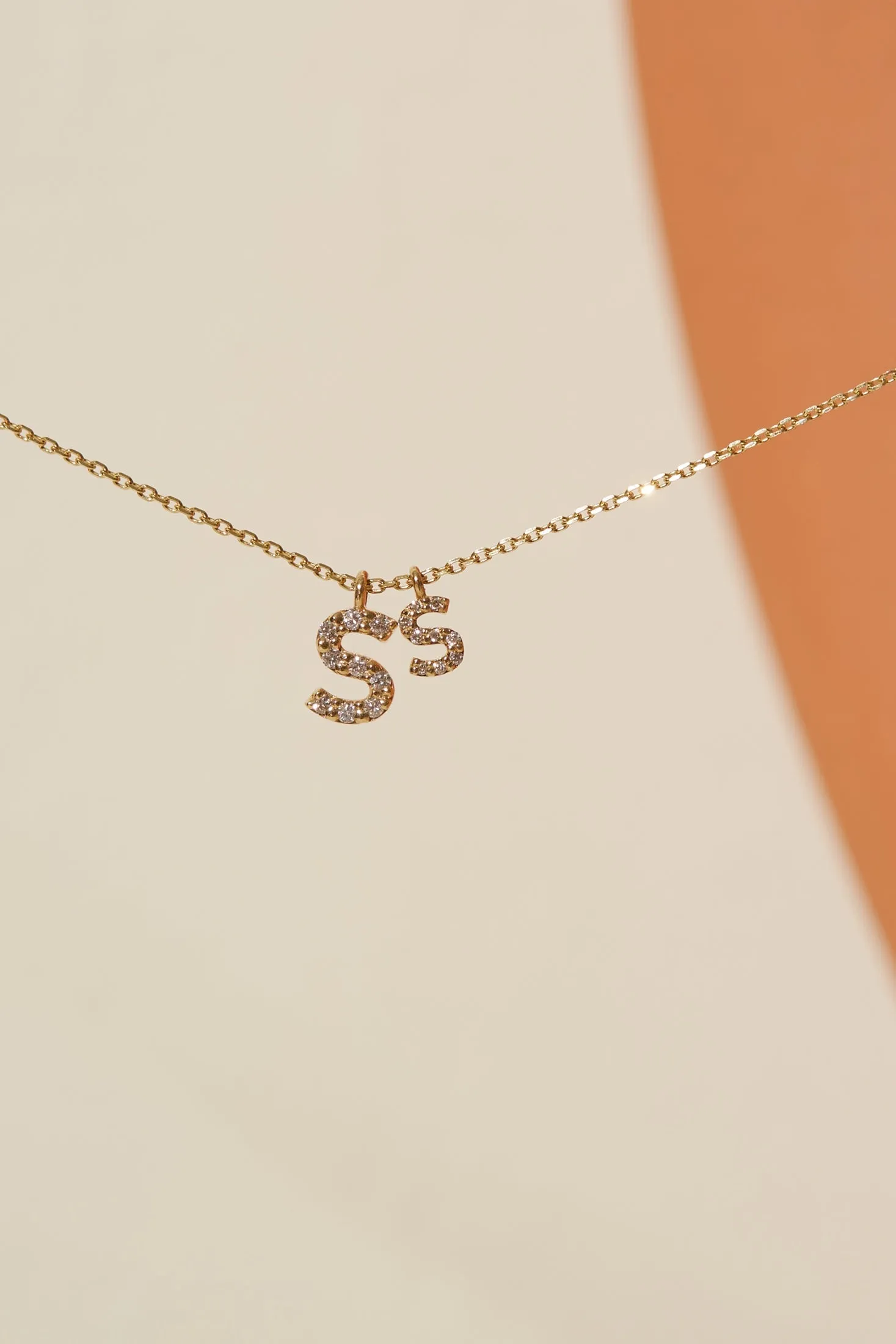 IN STOCK DIAMOND INITIAL NECKLACE ROSE GOLD