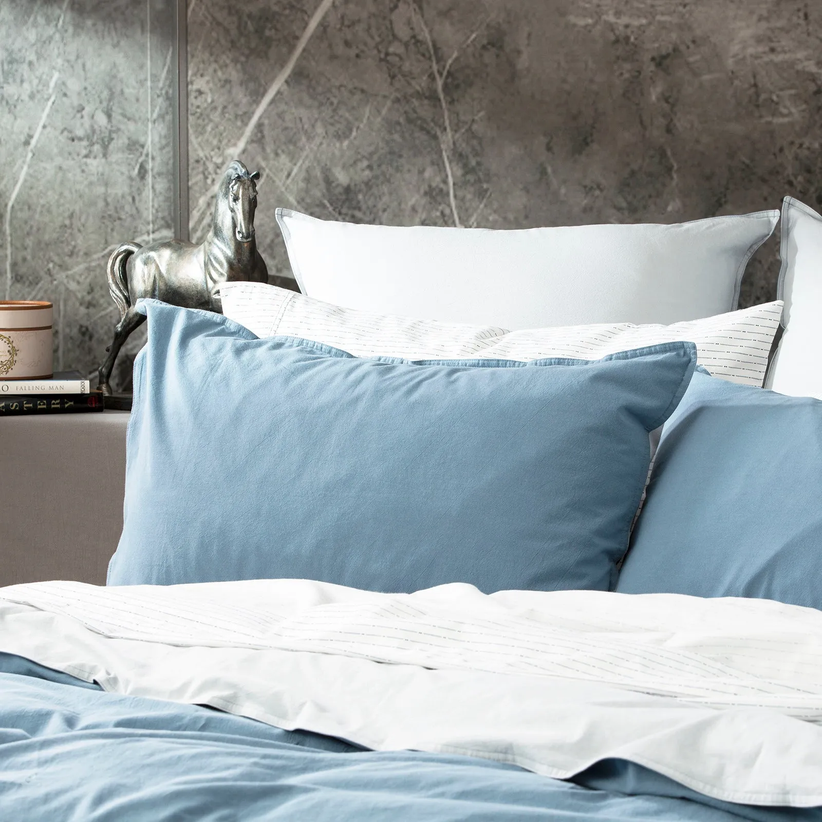 Renee Taylor Essentials Vintage stone washed reversible Quilt Cover Set - Blue