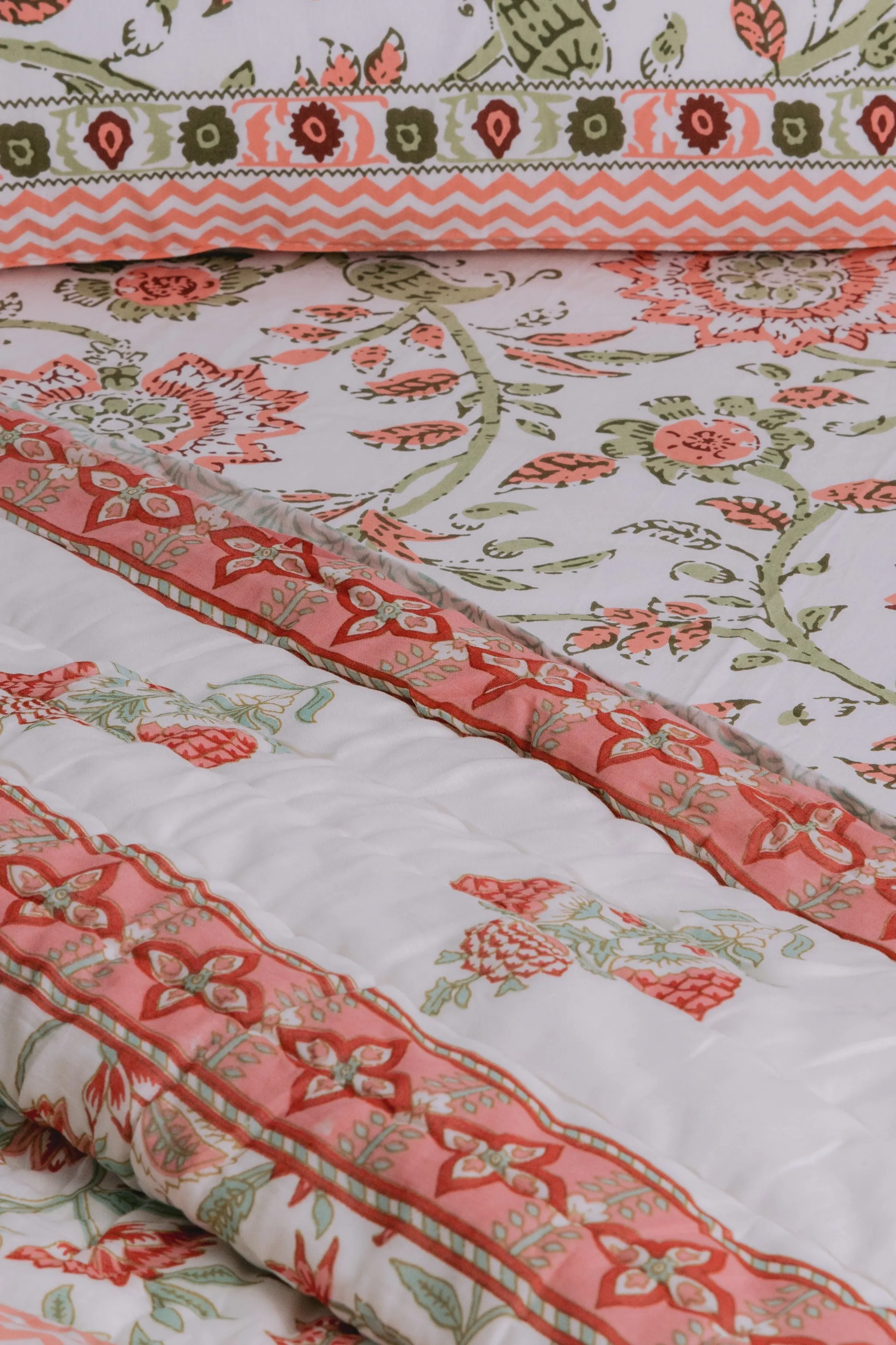 Reversible Foliage Comforter Set