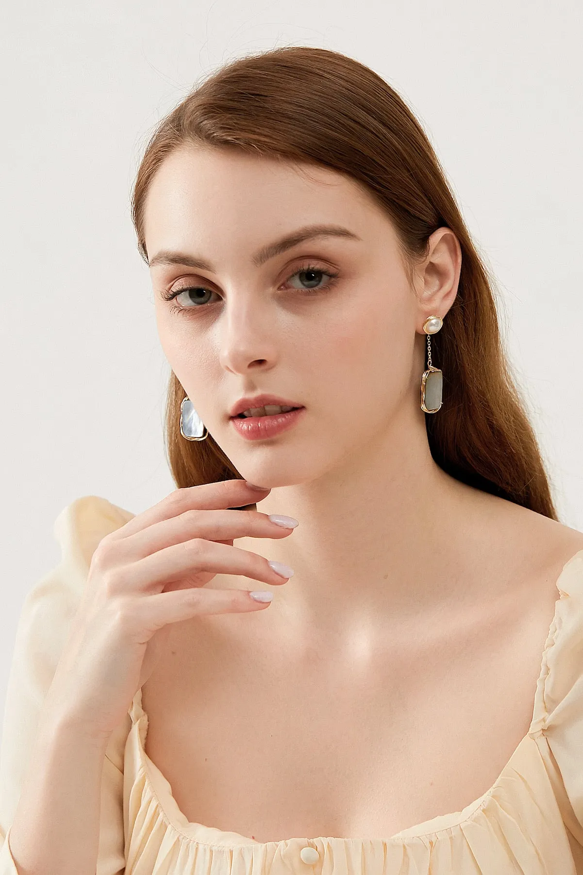 Sacha 18K Gold Mother of Pearl Drop Earrings
