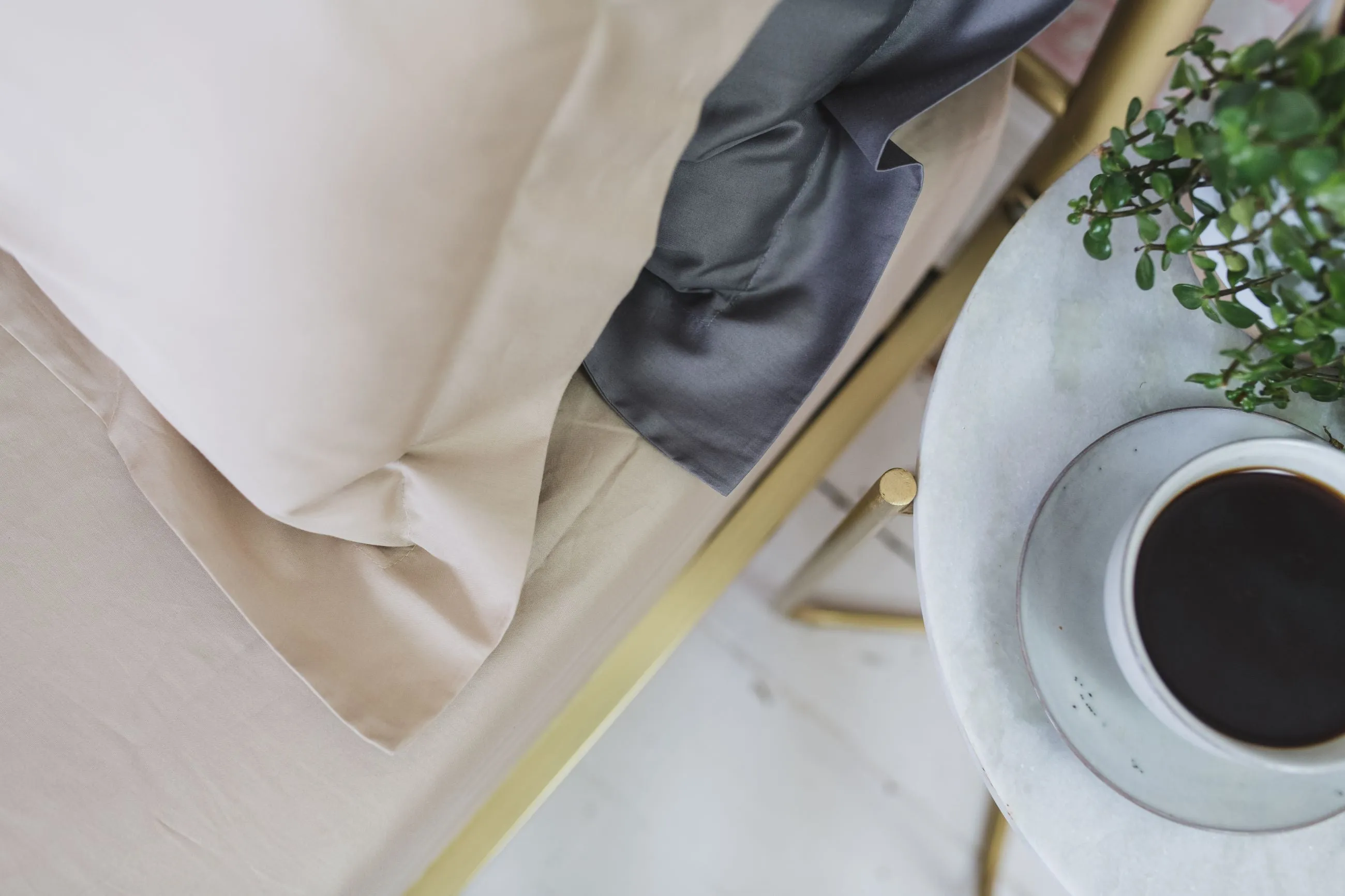 Sandy Beige Fitted Sheet Set: 1 Fitted Sheet & 2 Oxford Pillow Cases: 100% Organic Cotton