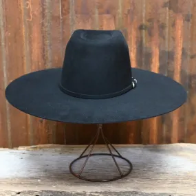 Serratelli 8X Phoenix 5" Flat Brim Open Crown in Black
