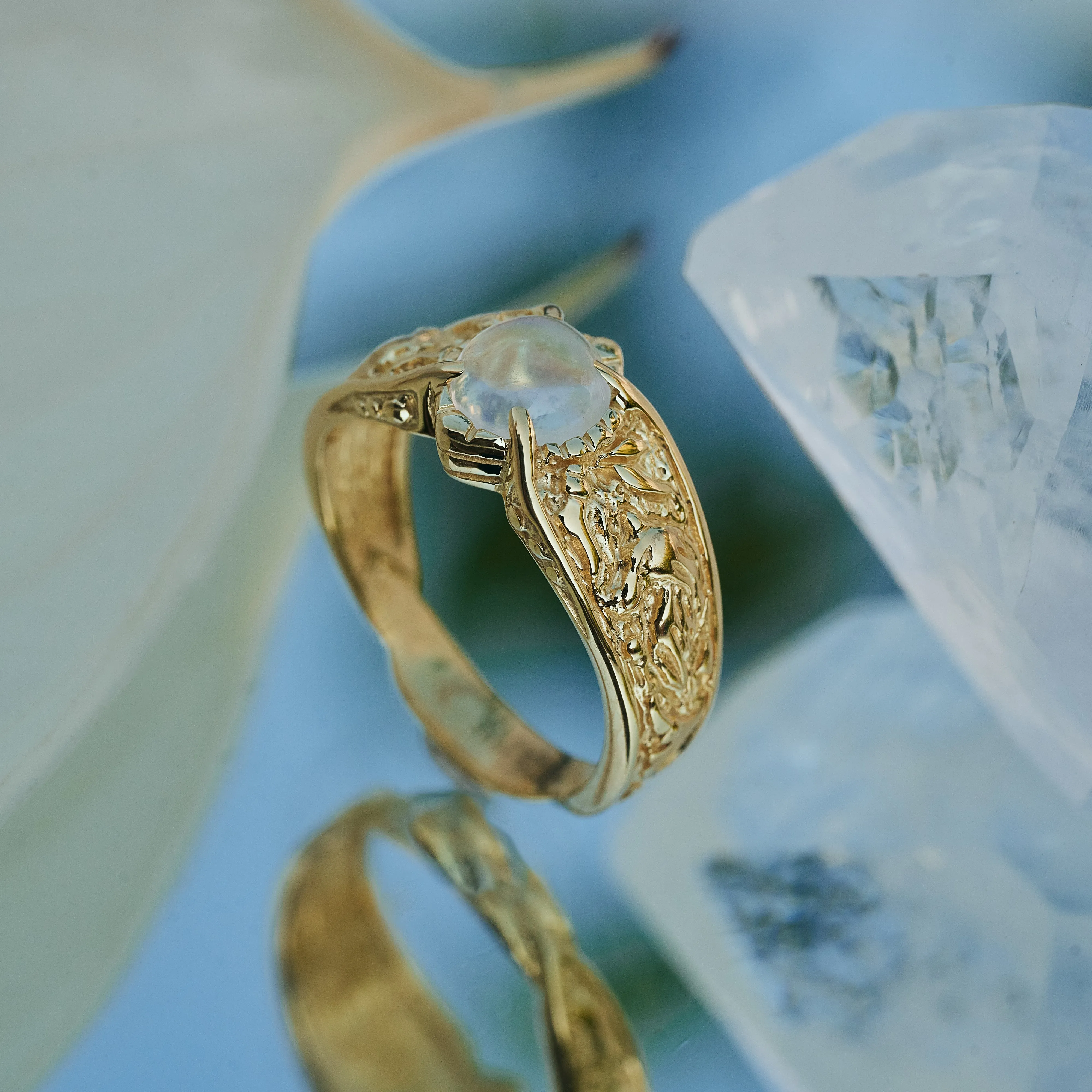 Solid Gold Moonstone Engagement ring "Wolf"