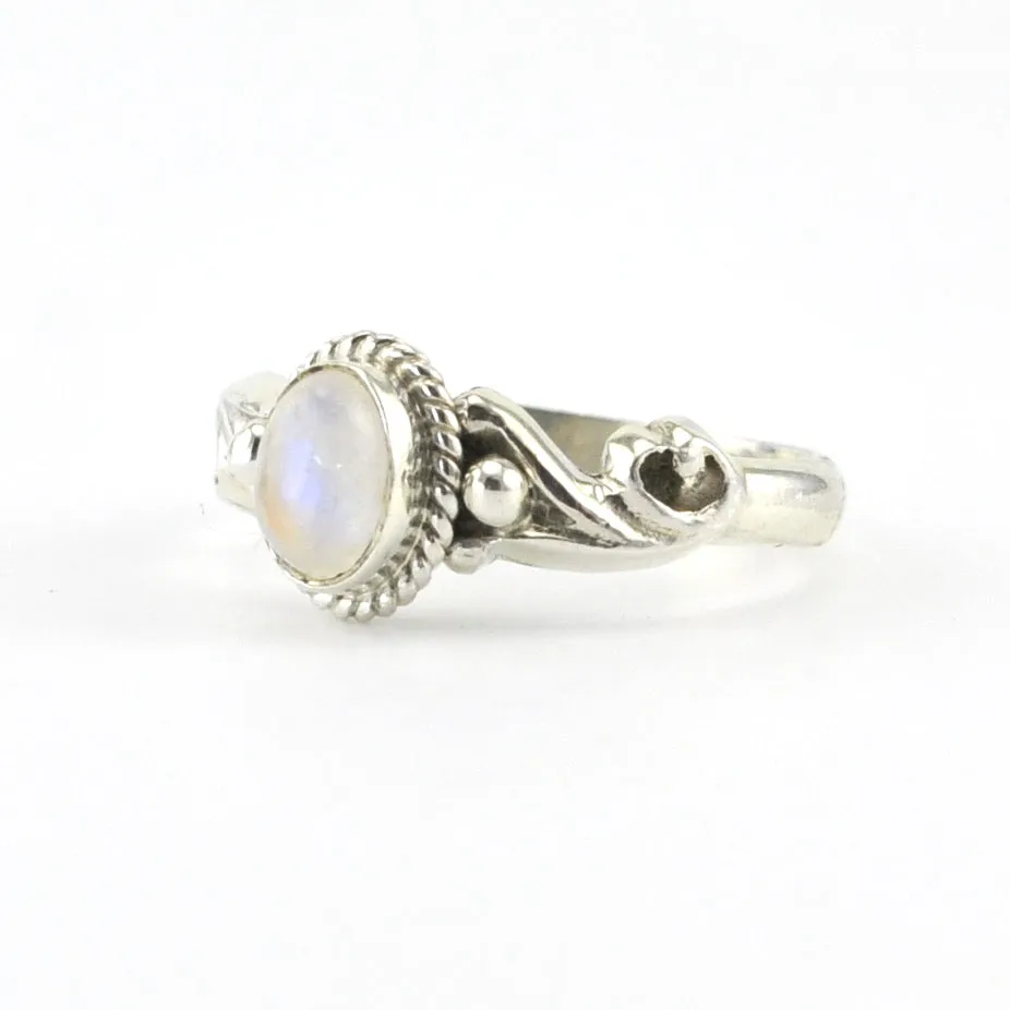 Sterling Silver Moonstone 4x6mm Oval Ring Size 6