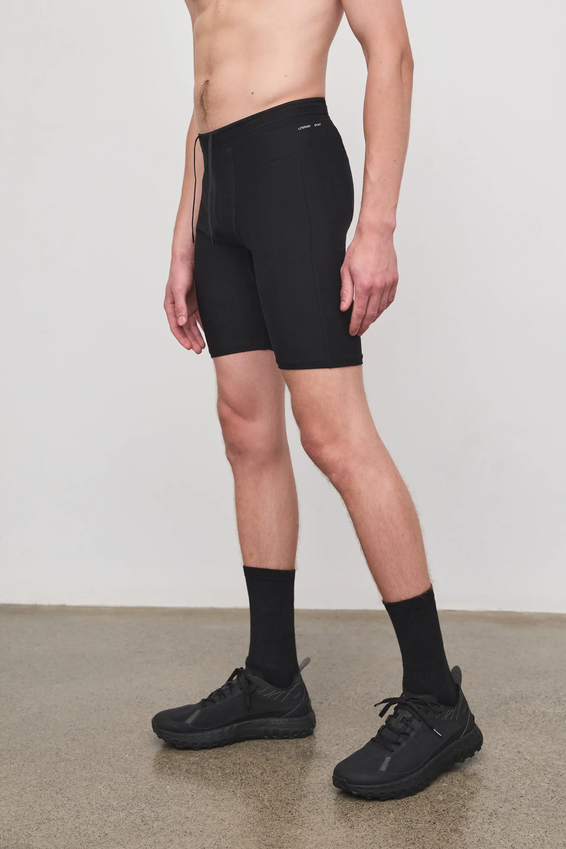 STRAND SHORT