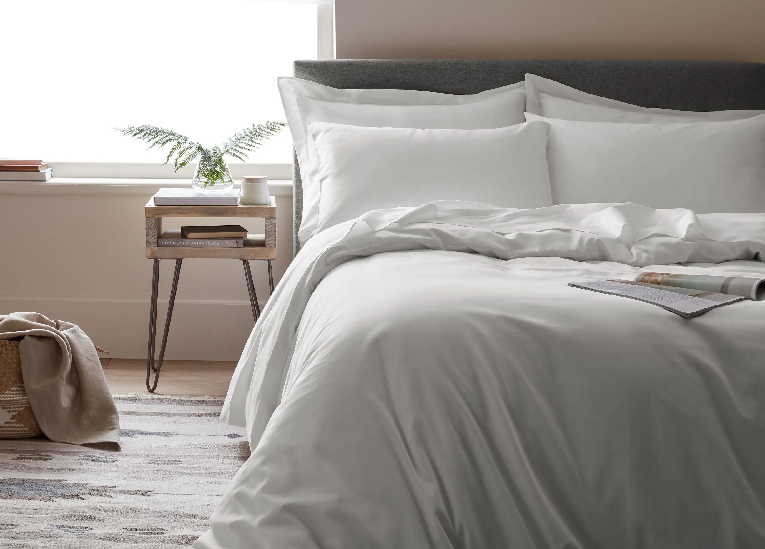 White Duvet Cover Set: Duvet Cover Set: 1 Duvet Cover & 2 Oxford Pillow Cases: 100% Organic Cotton